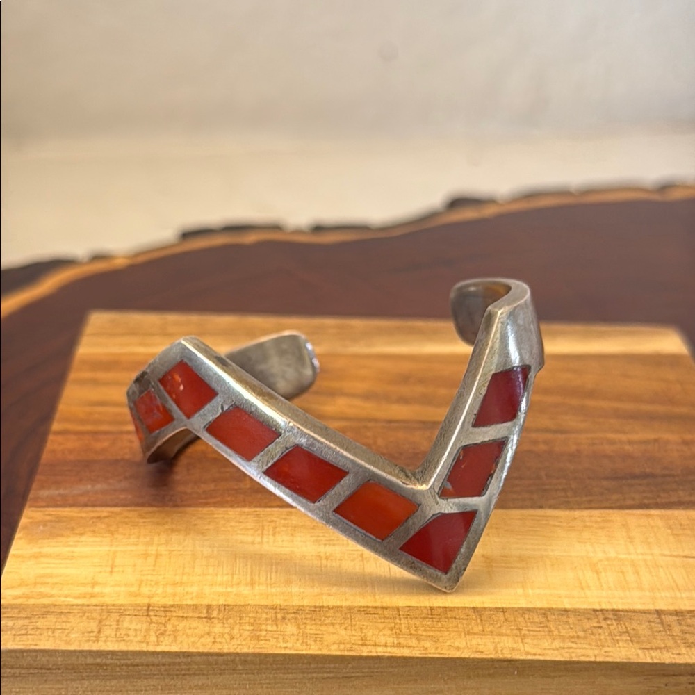 Native American VTG Silver and coral Cuff Bracelet
